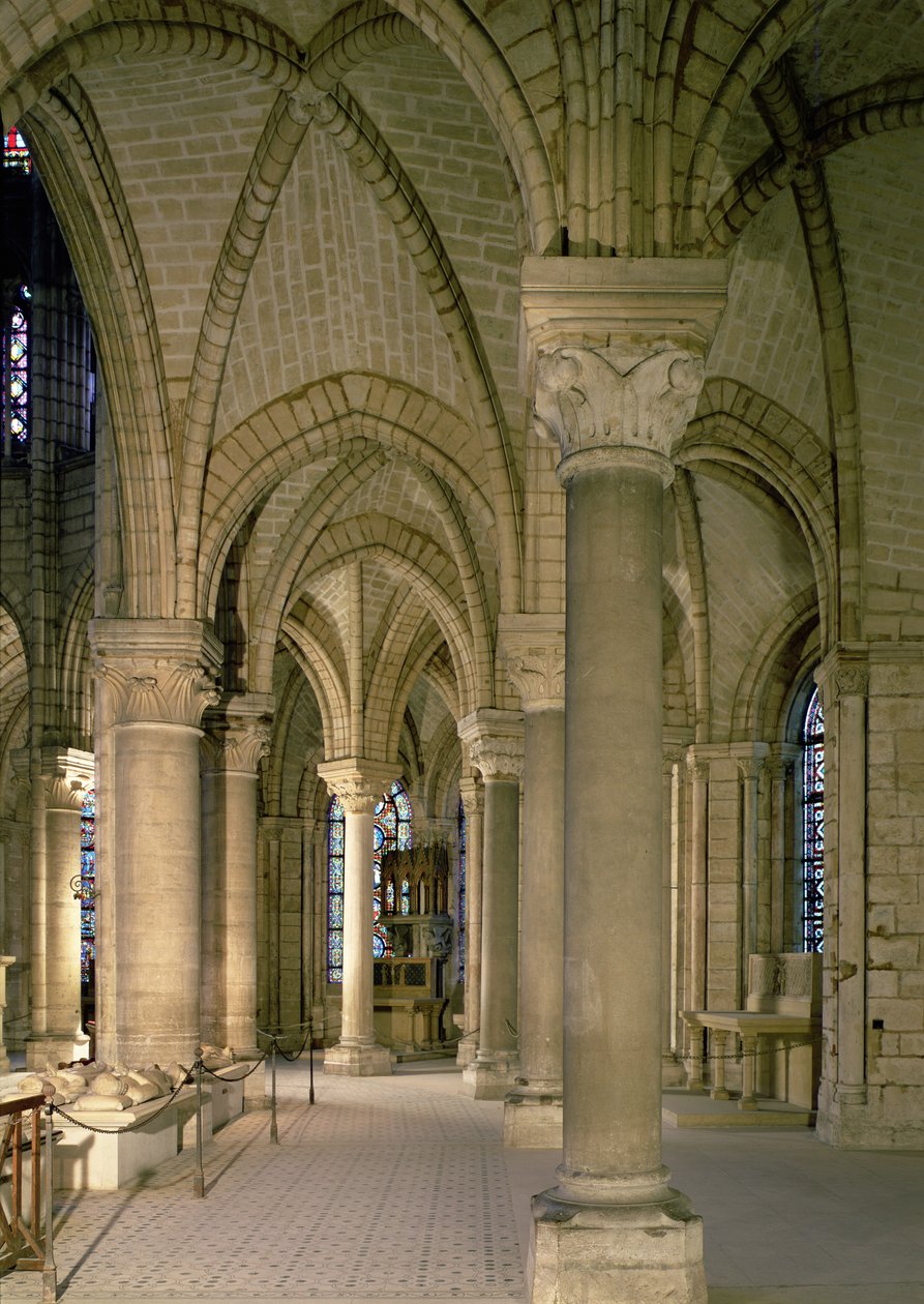 Vue intérieure du déambulatoire - French School
