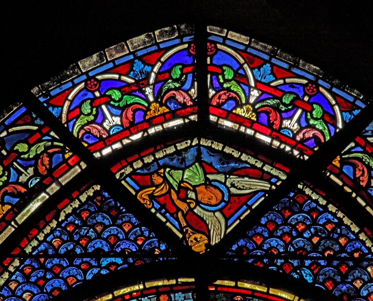 Fenêtre de Marie-Madeleine : un ange - French School
