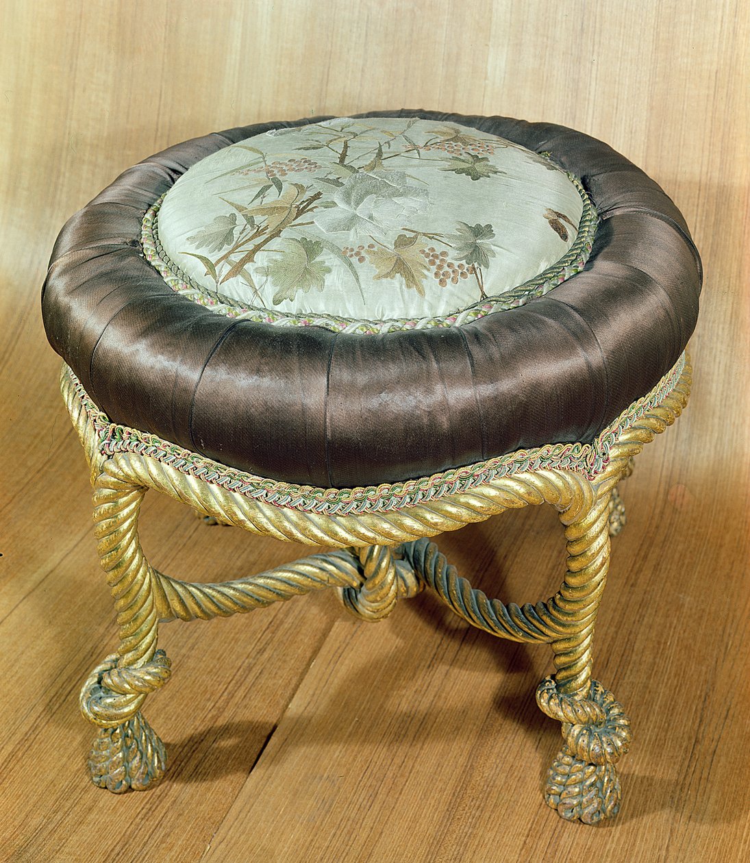 Pouf, style Second Empire - French School