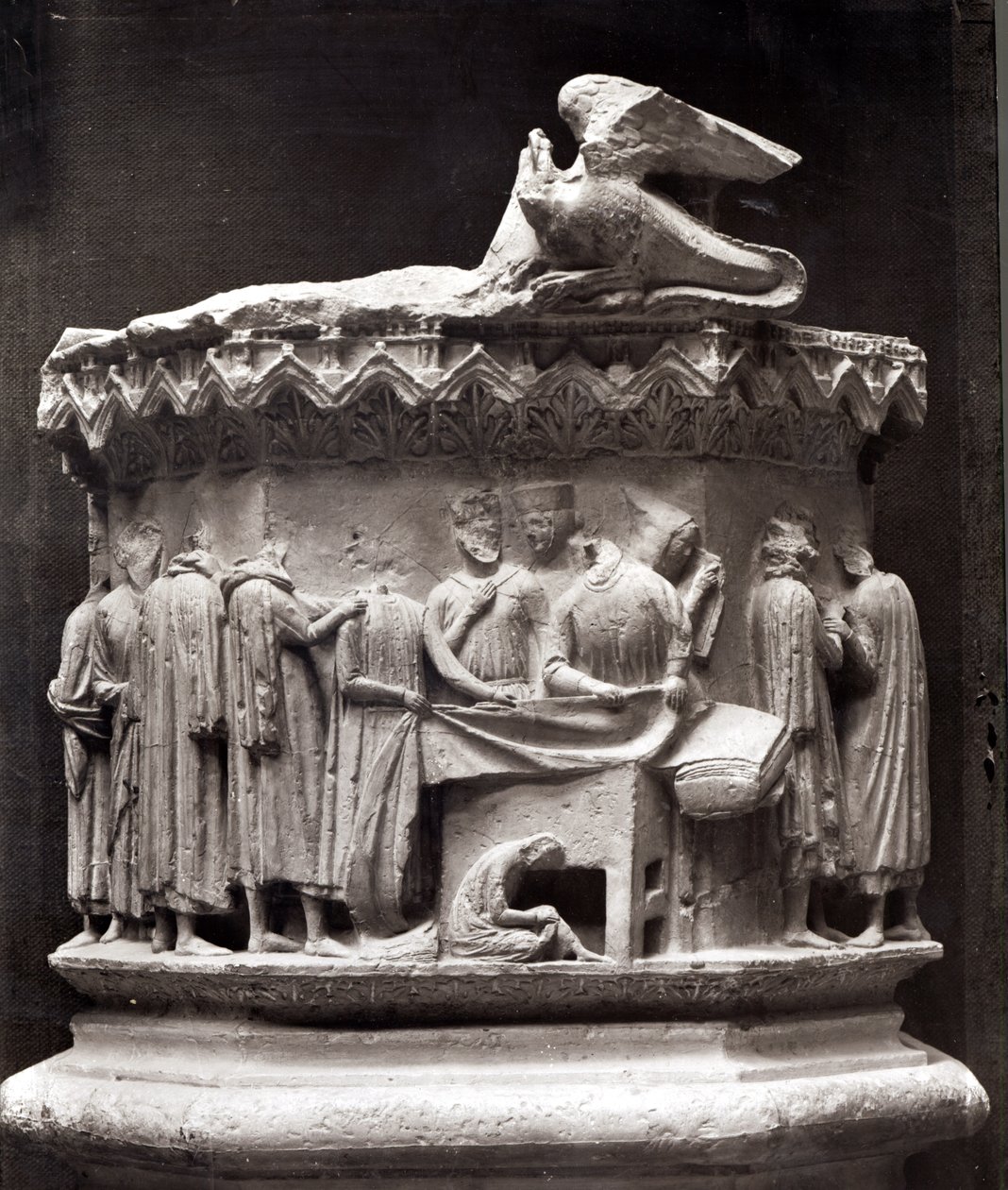 Relief représentant des drapiers - French School