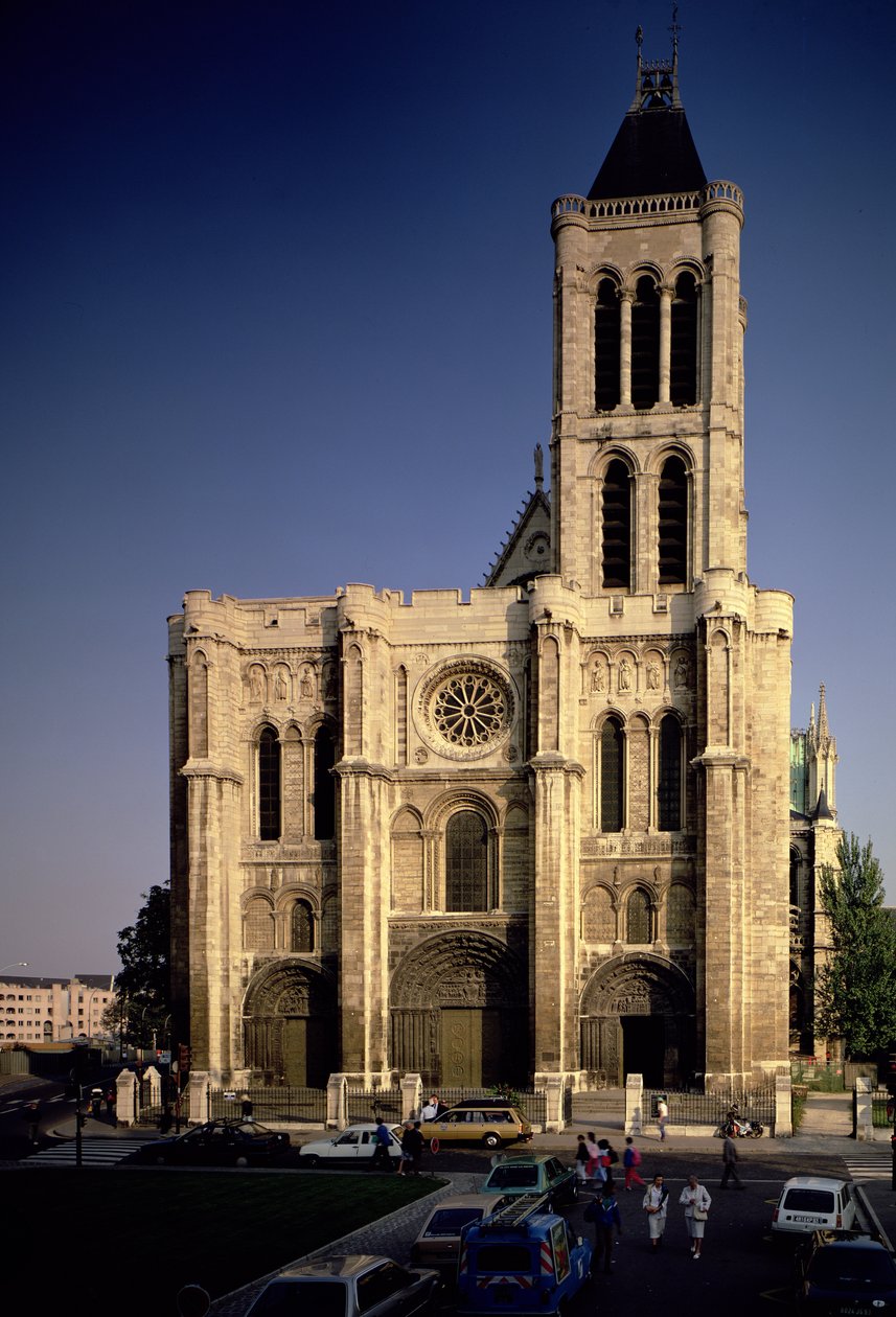 Vue de la façade ouest, commencée vers 1135 - French School