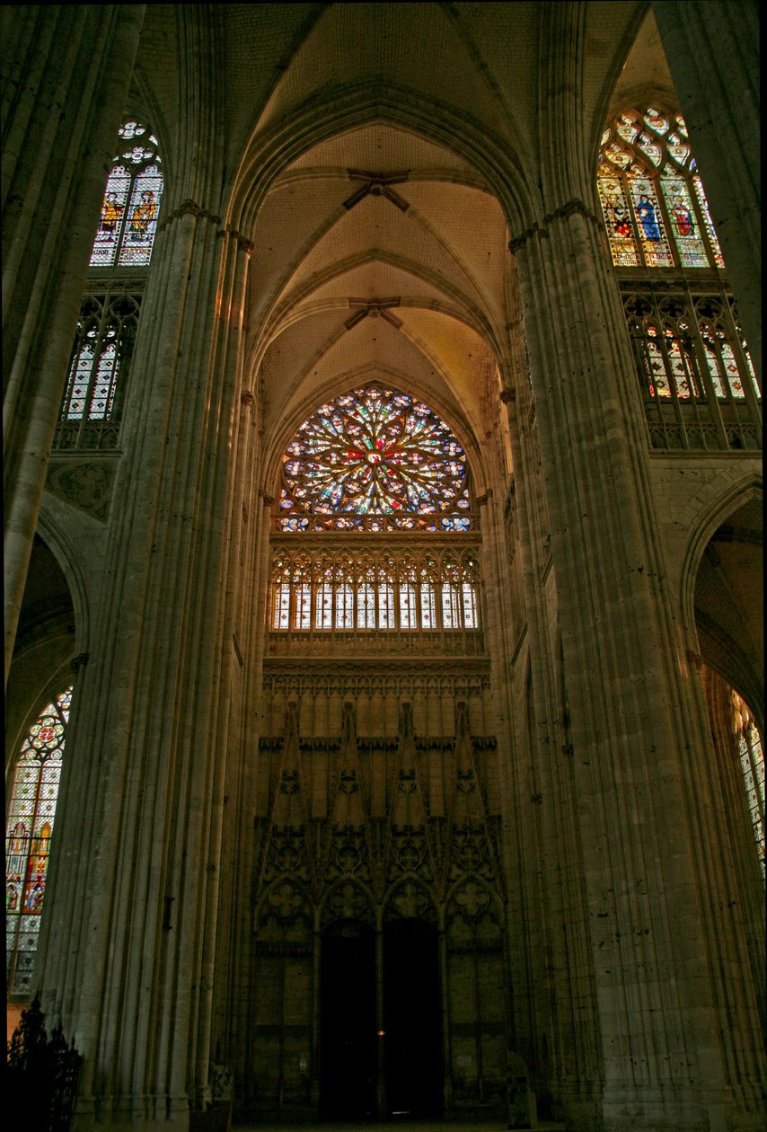 Fenêtre représentant le transept sud - French School