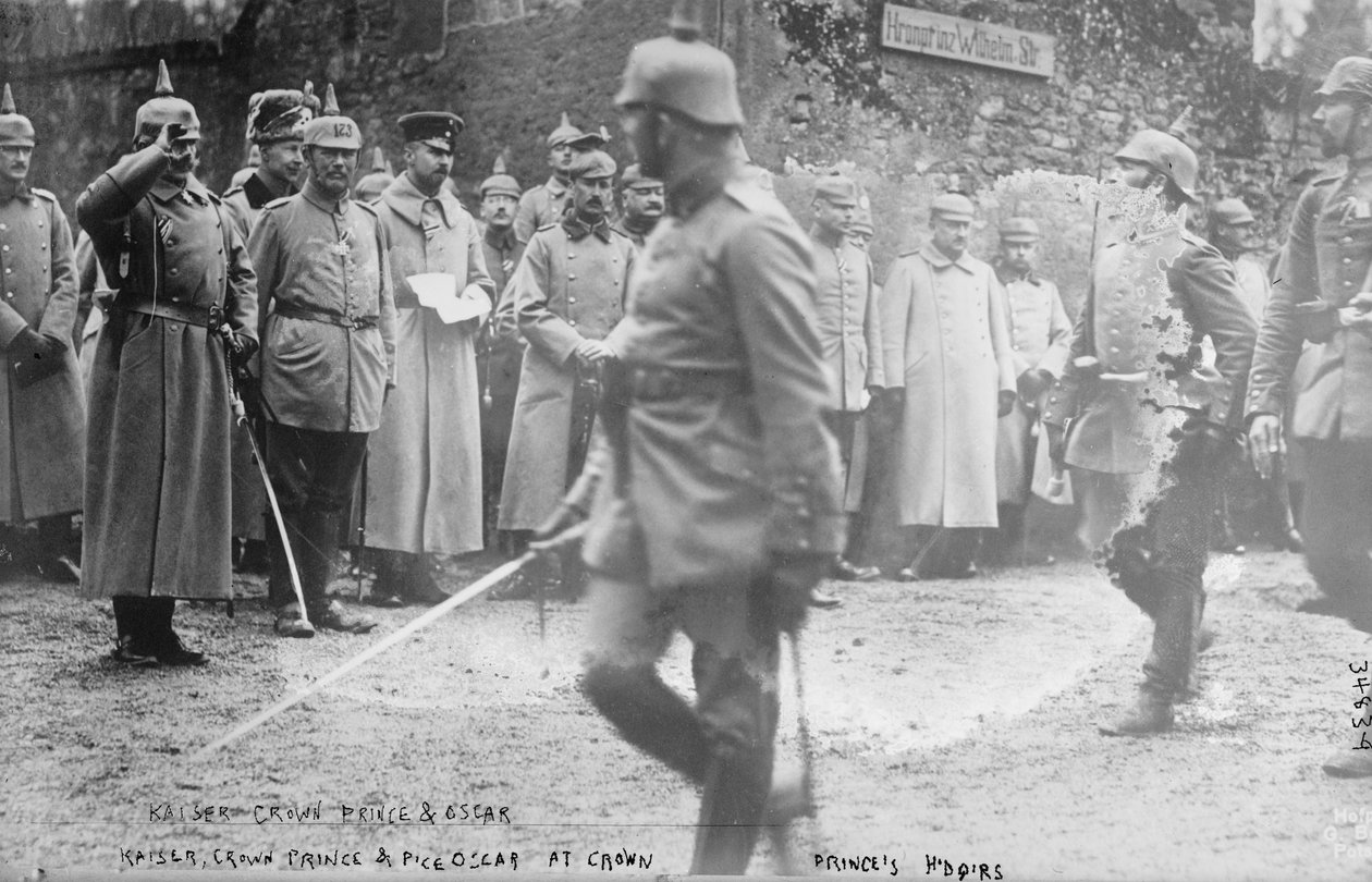 Kaiser Wilhelm au quartier général du prince héritier, 1914-5 - George Grantham Bain