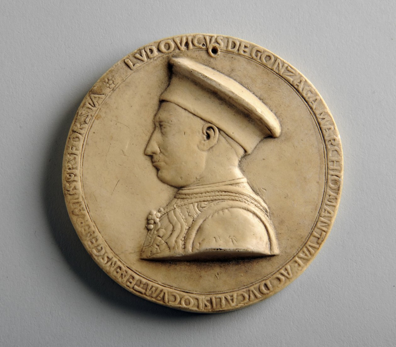 Médaillon en plâtre - George James Frampton