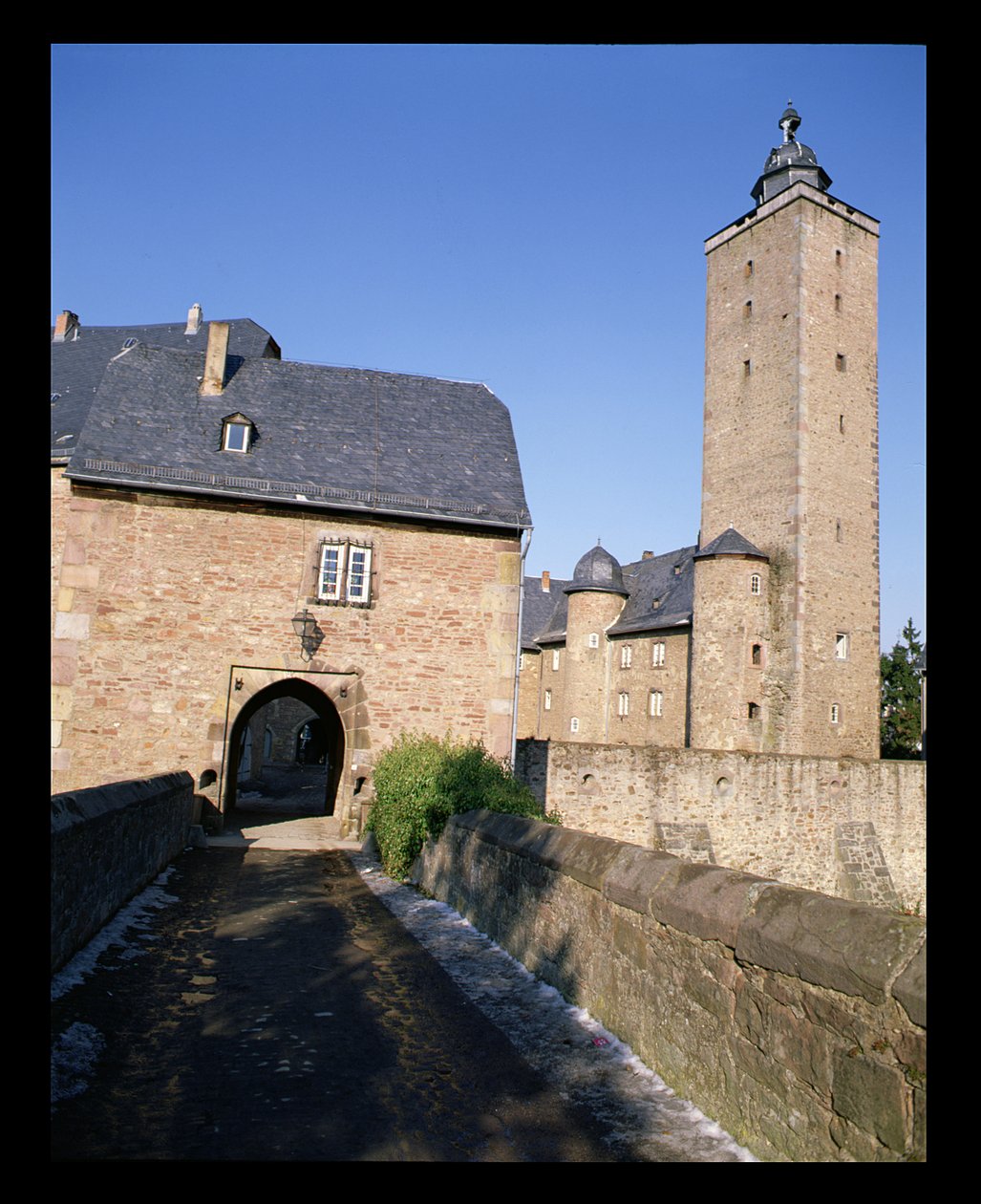 Vue du château de Steinau - German School