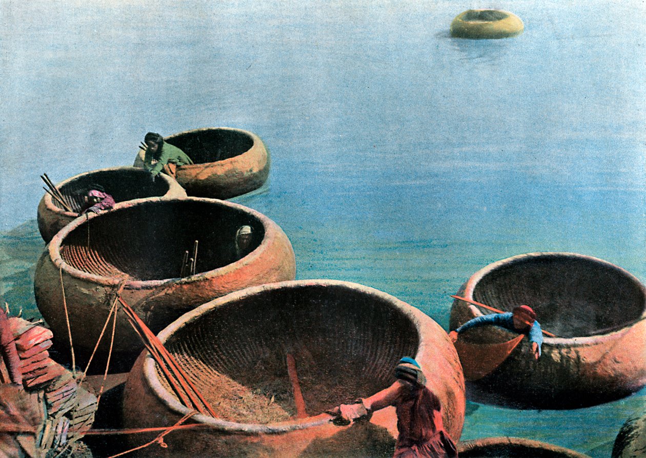 Kouffehs sur le fleuve Euphrate, vers 1890 - Gillot