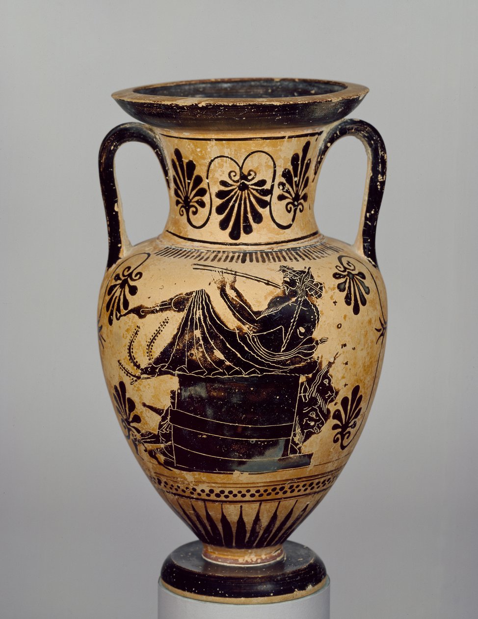 Amphore à figures noires attiques un musicien jouant des pipes (céramique) - Greek