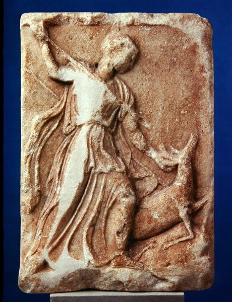 Artémis chassant, c.410 av. J.-C. (marbre) - Greek