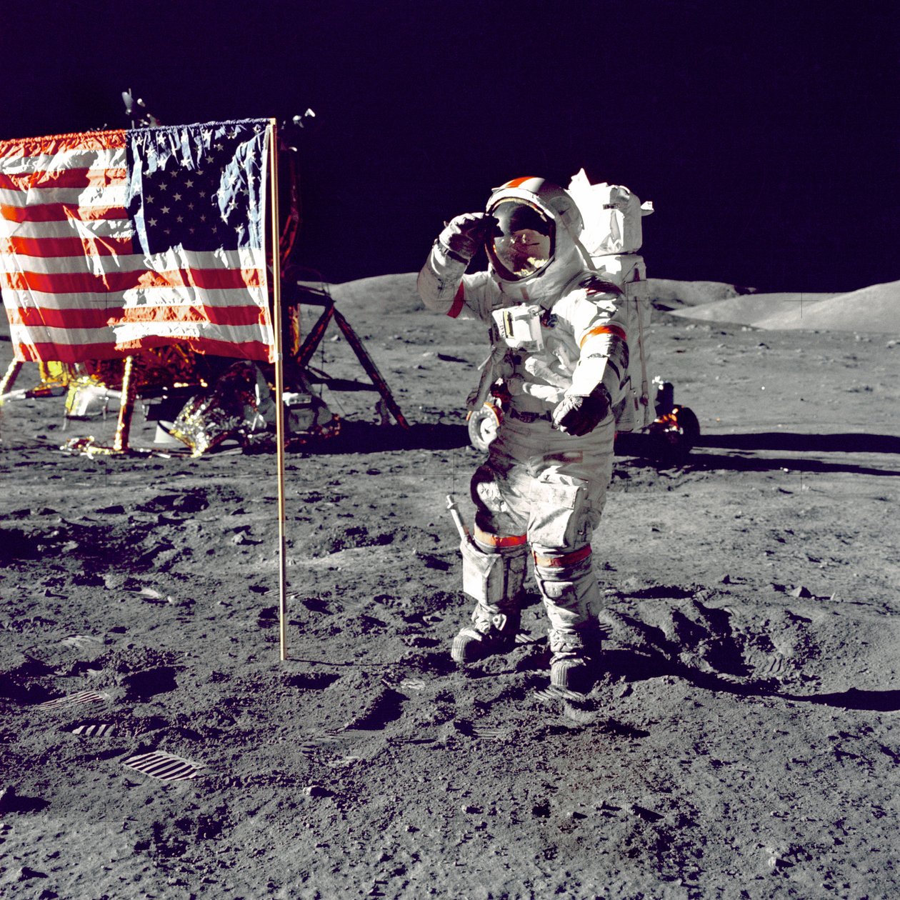 Cernan saute et salue le drapeau, 1972 - Harrison Schmitt