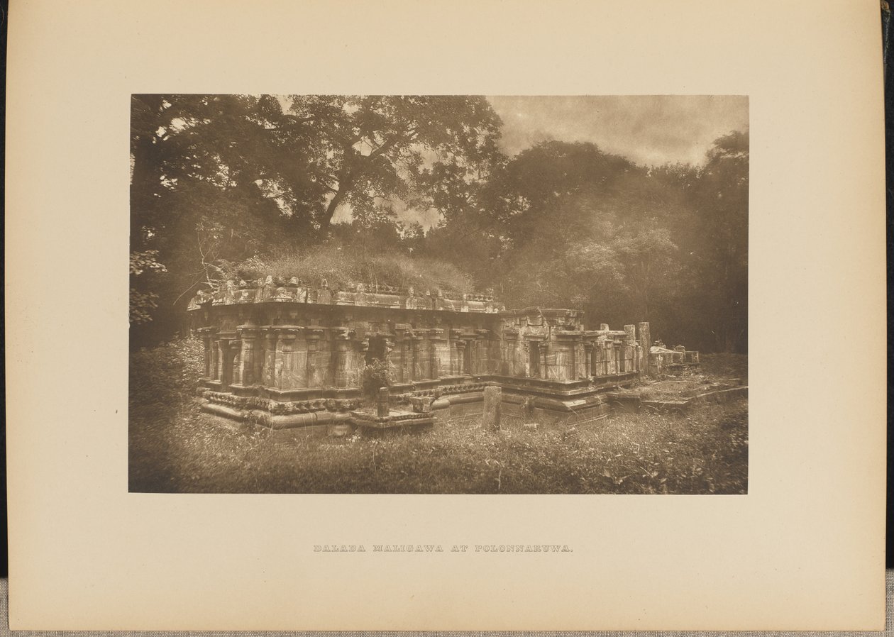 Dalada Maligawa à Polonnaruwa - Henry W. Cave