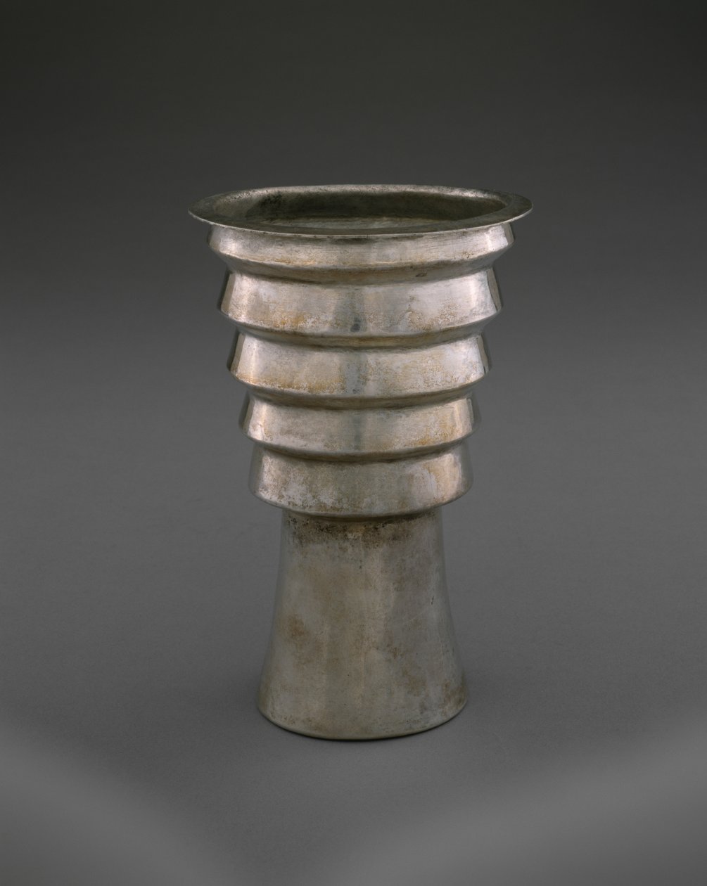 Gobelet à degrés (aquilla) - Incan