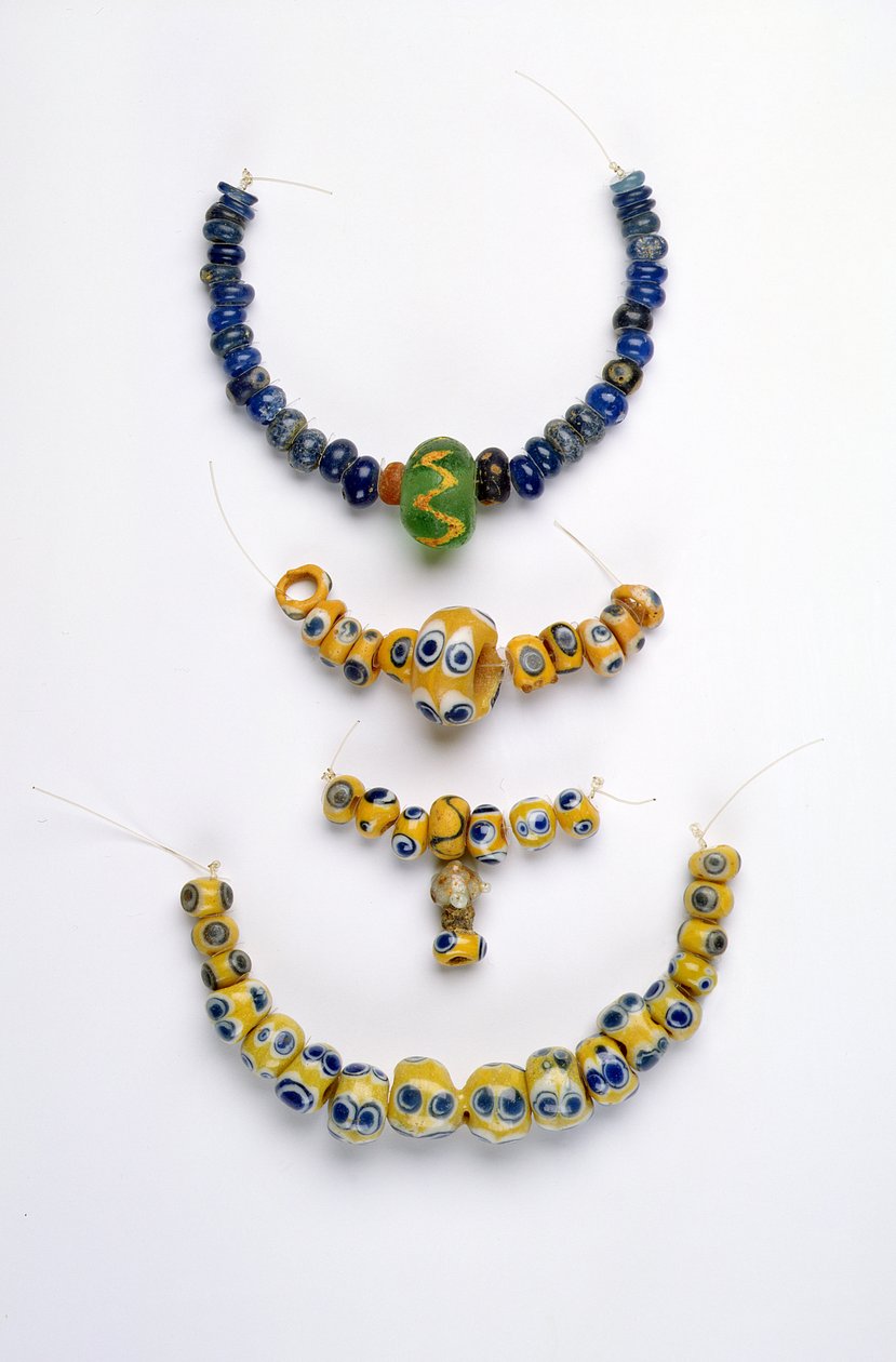 Colliers de perles, Âge du fer (verre) - Iron Age