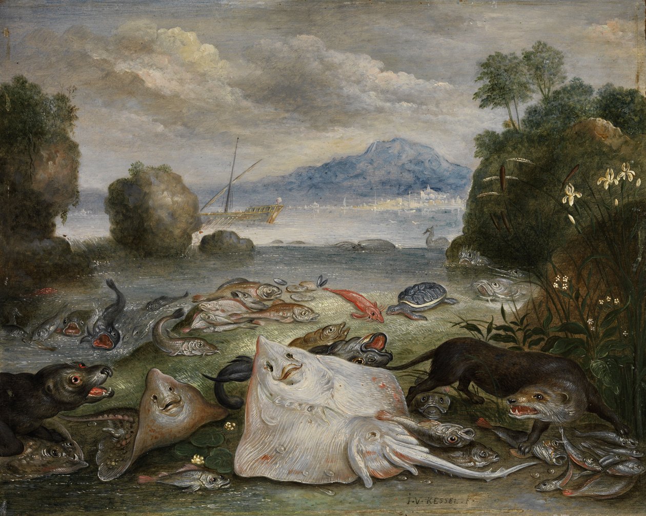 Animaux marins, poissons et loutres sur la plage avec vue sur une baie avec un voilier et une montagne au loin - Jan van Kessel the Elder