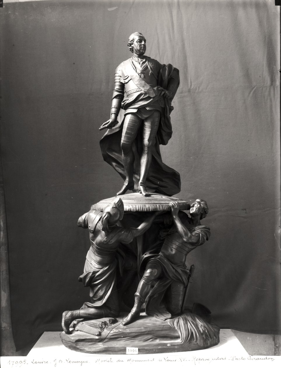 Modèle pour le monument de Louis XV (1710-74) conçu pour la Place Royale à Rouen, 1772 - Jean Baptiste II Lemoyne