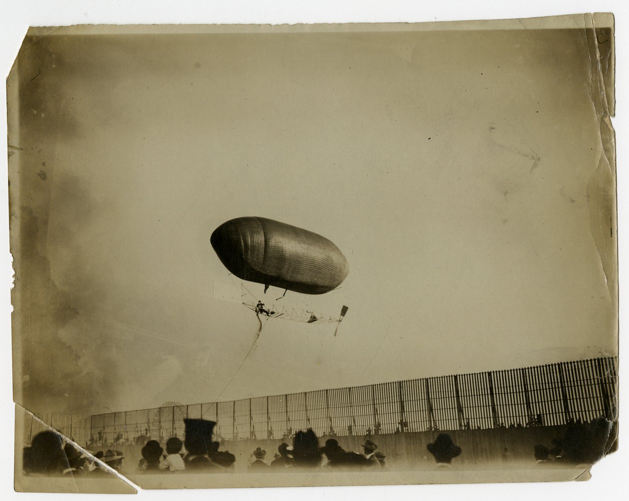 Dirigeable "California Arrow" - Jessie Tarbox Beals