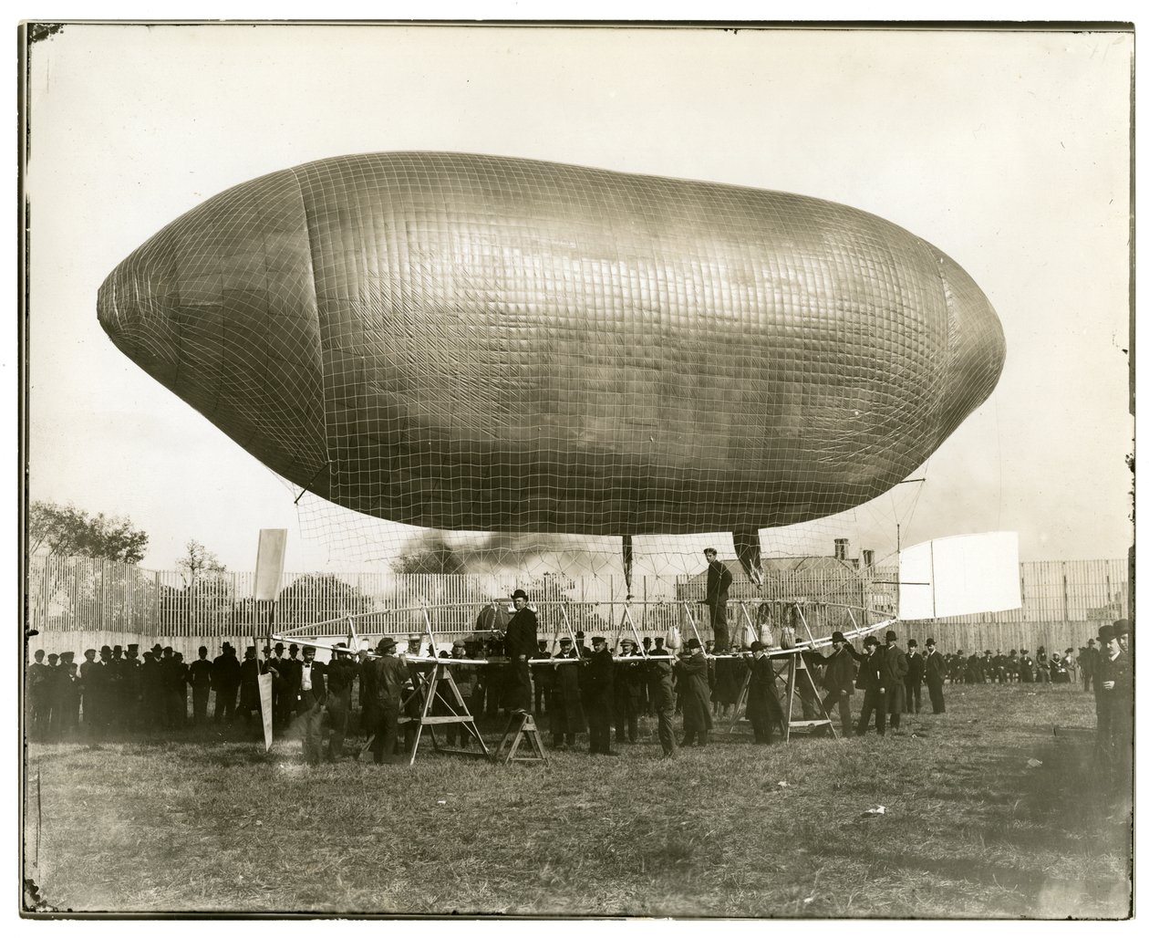 Dirigeable "California Arrow" - Jessie Tarbox Beals