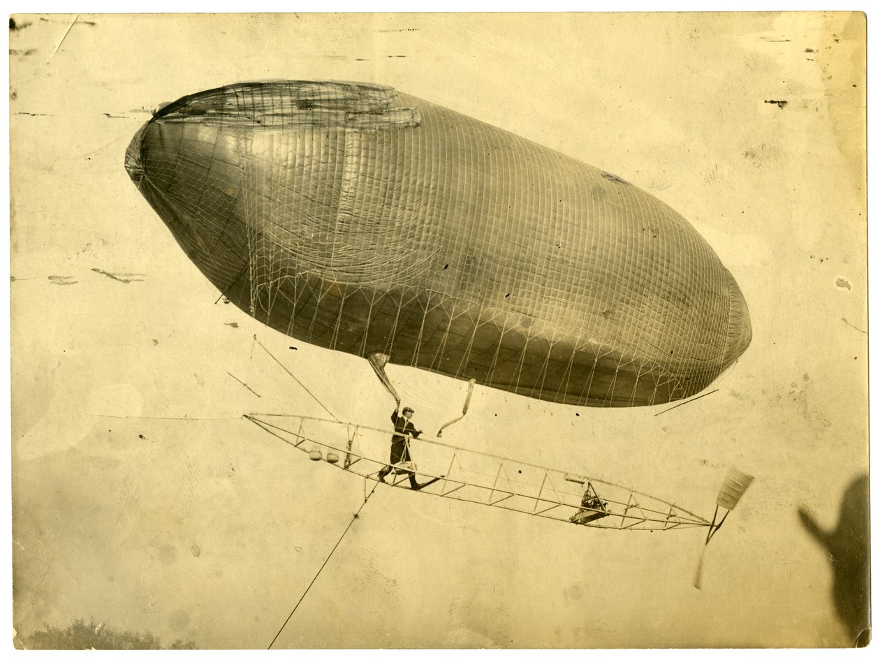 Dirigeable "California Arrow" - Jessie Tarbox Beals