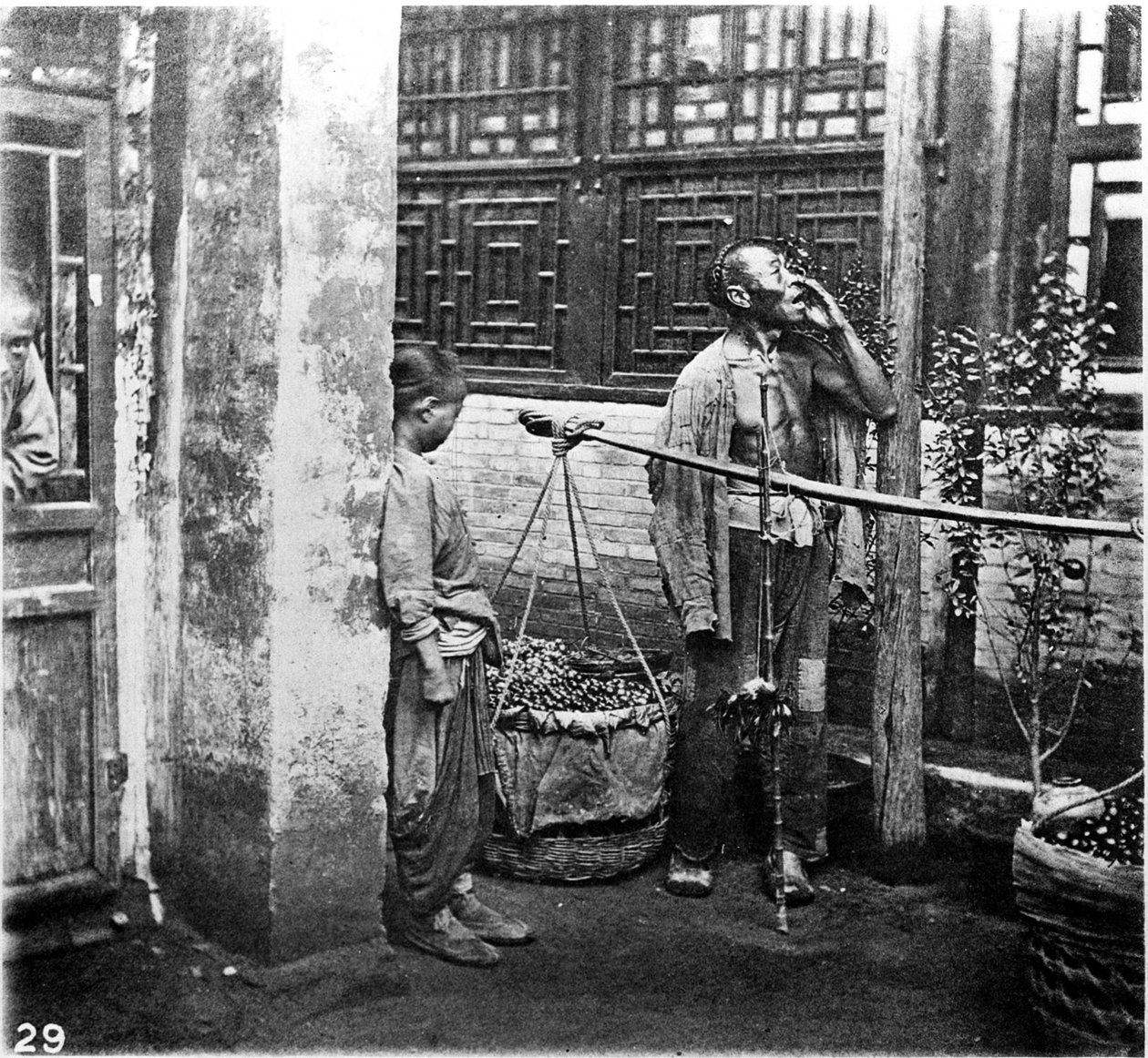 Chine, cri du marchand, vers 1870 - John Thomson