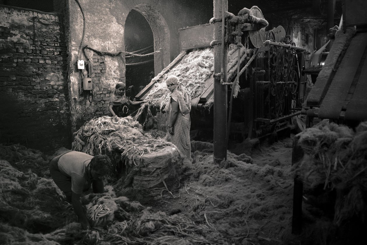 Usine de jute, Kolkata, Inde, 2017 (photo) - Jon Nicholson