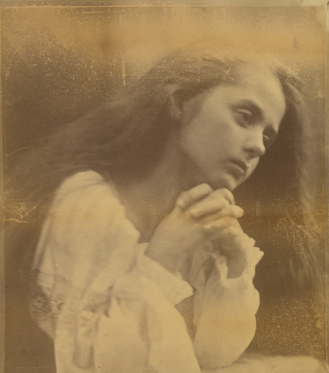 Jeune fille en prière - Julia Margaret Cameron