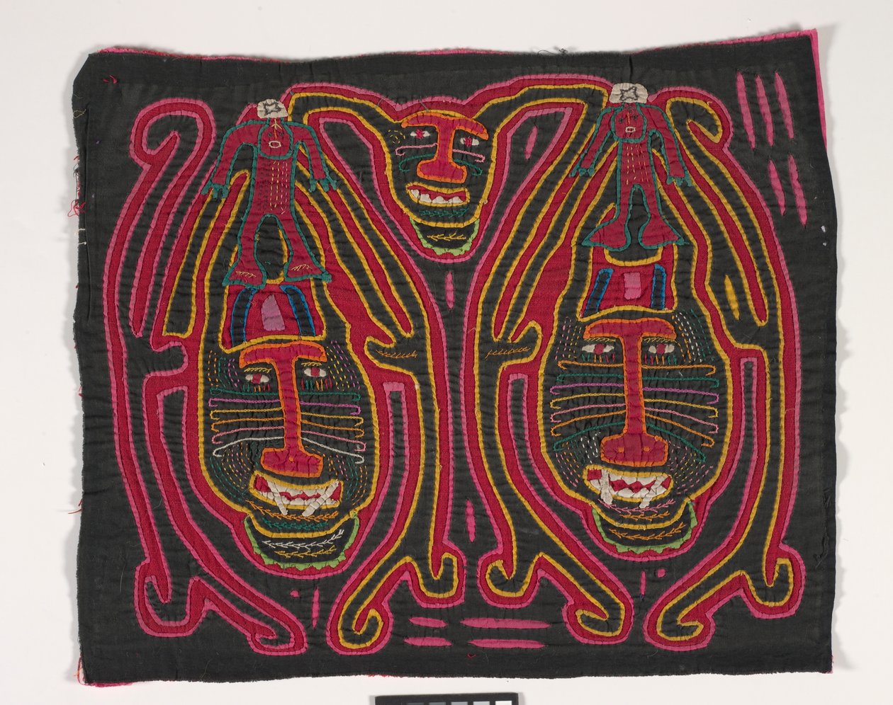 Panneau de chemise (mola) (coton appliqué) - Kuna Indian Culture