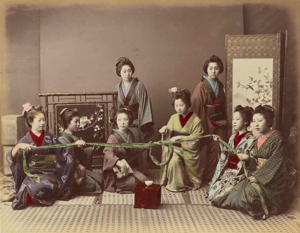 (Konkonchiki) Fille japonaise jouant à un jeu, c.1880 - Kusakabe Kimbei