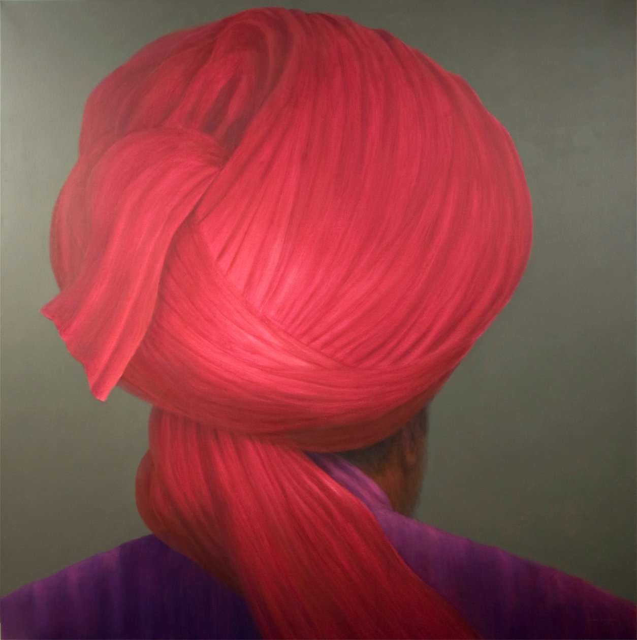 Turban rouge, manteau violet - Lincoln Seligman