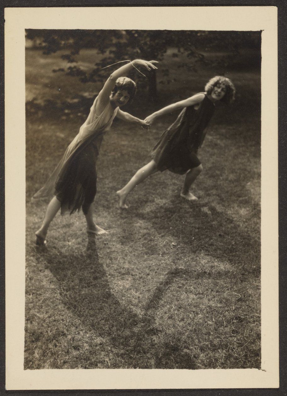 [Danseurs dans le jardin] - Louis Fleckenstein