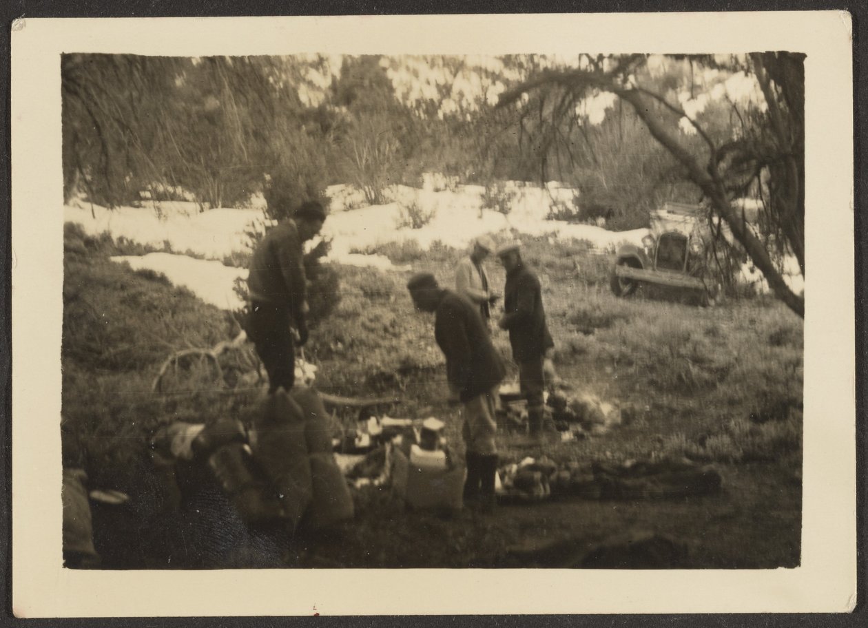 [Figures sur le site du camp] - Louis Fleckenstein