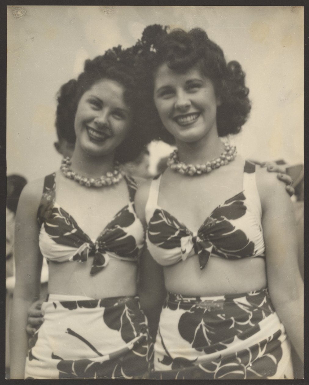 [Deux femmes en maillot de bain] - Louis Fleckenstein