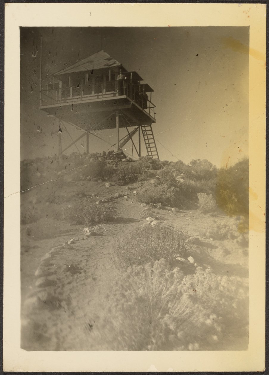[Tour de guet dans le paysage] - Louis Fleckenstein