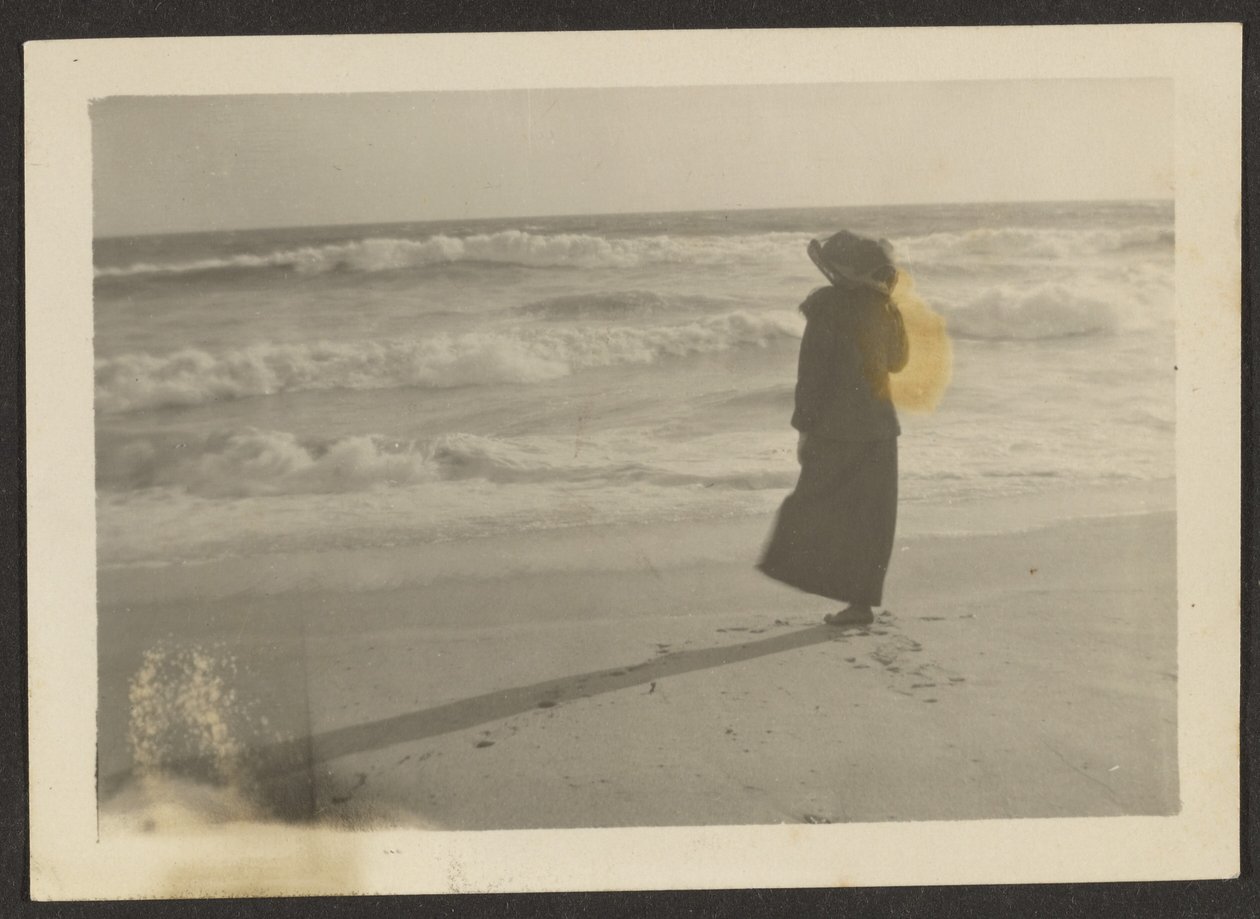 [Femme sur la plage] - Louis Fleckenstein