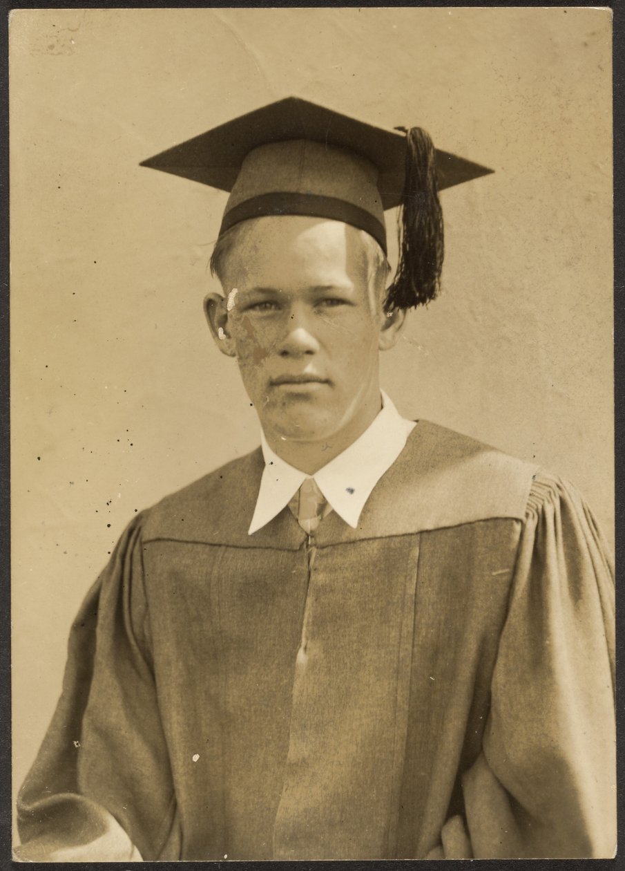 [Jeune homme en bonnet et robe] - Louis Fleckenstein