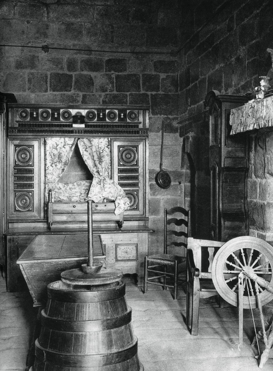 Intérieur, Dinan, Bretagne, France, 1937 - Martin Hurlimann