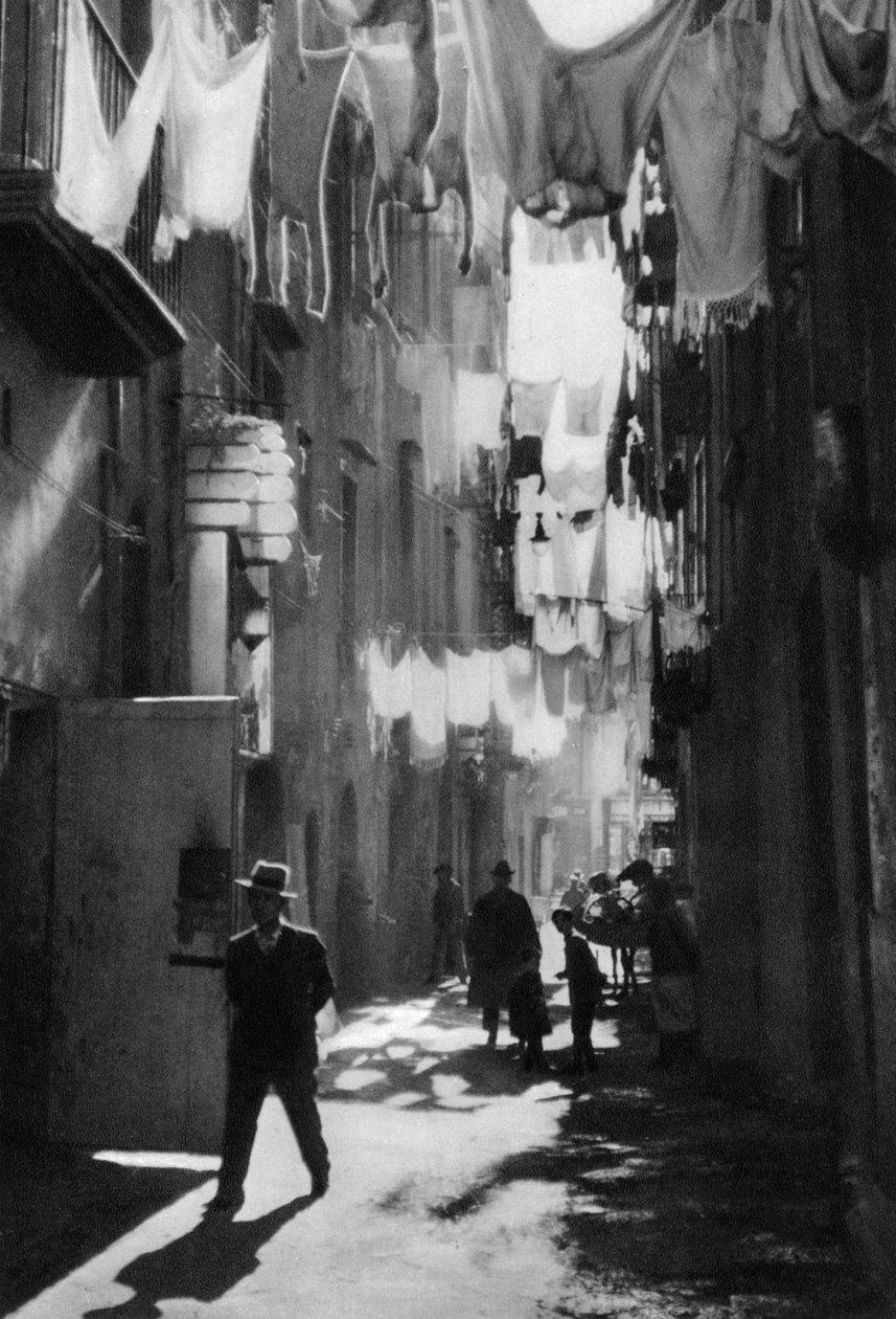 Rue étroite à Naples, Italie, 1937 - Martin Hurlimann