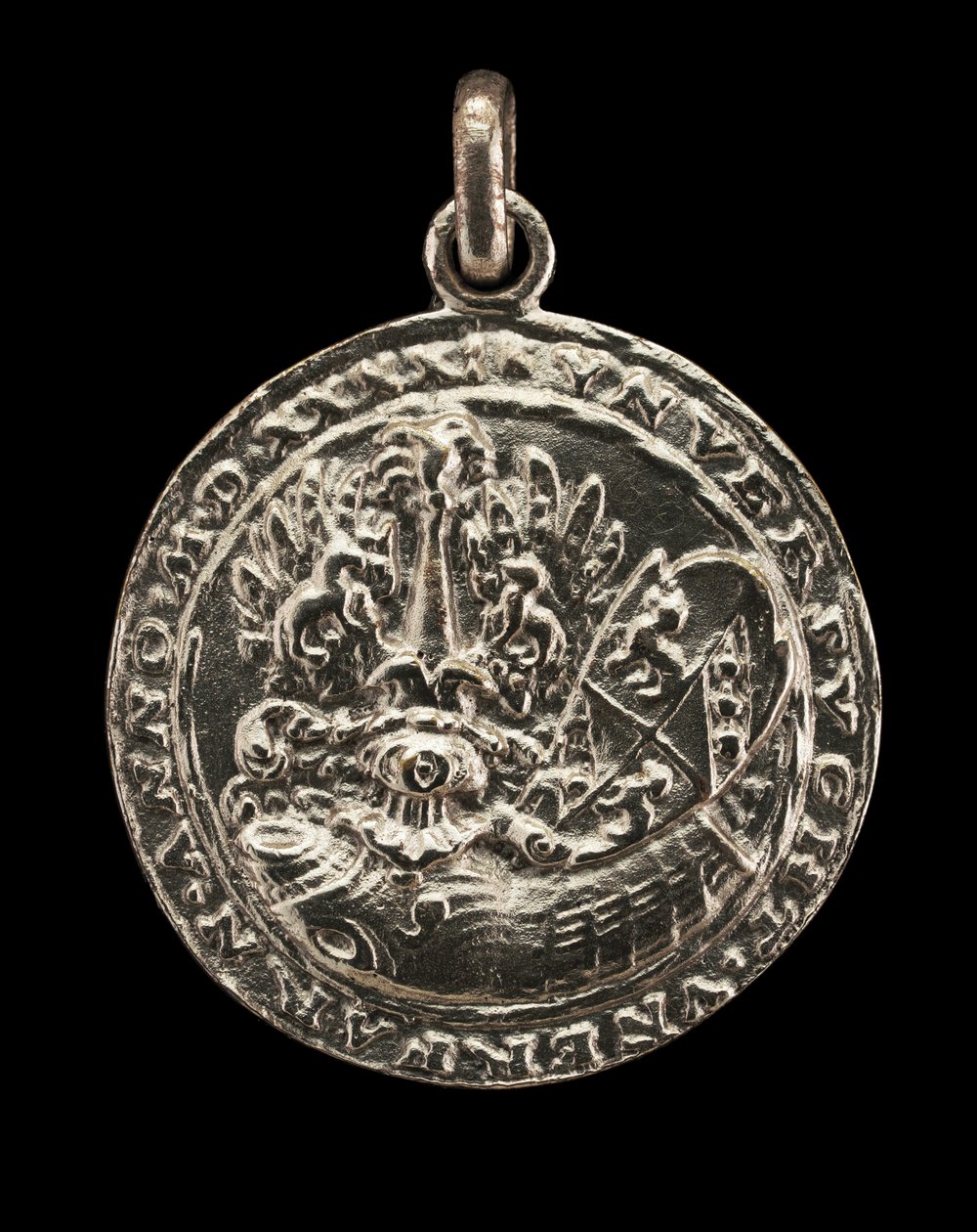 Bouclier, cuirasse, casque et crête [verso], 1541 - Matthes Gebel