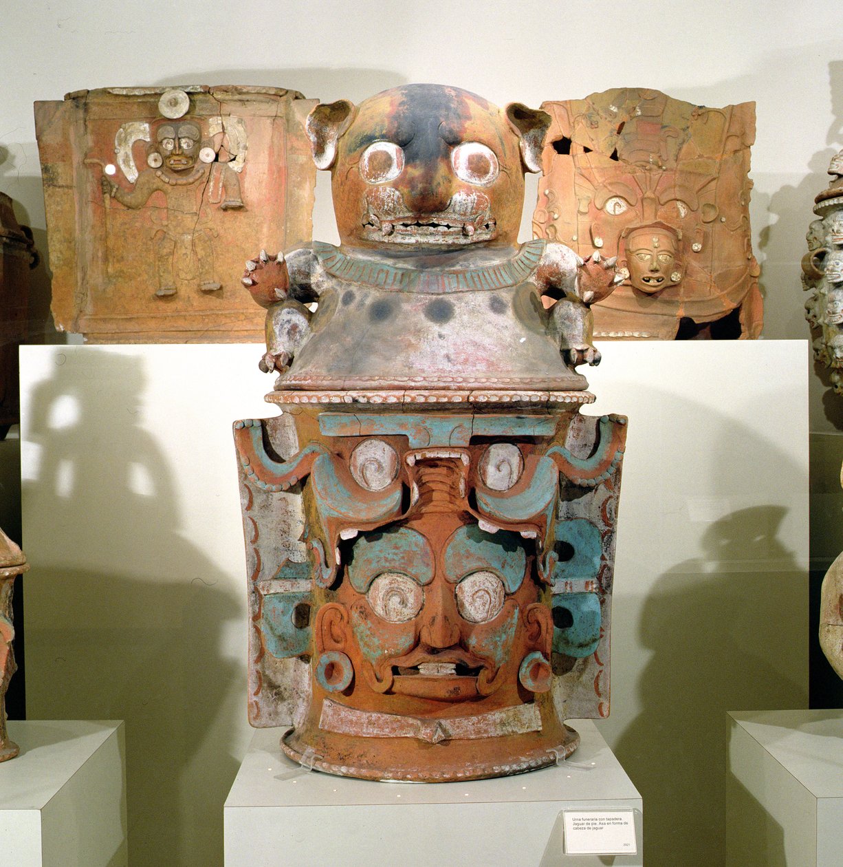 Urne funéraire ixil avec couvercle félin, Nebaj, Guatemala, période classique tardive (900-1200) - Mayan