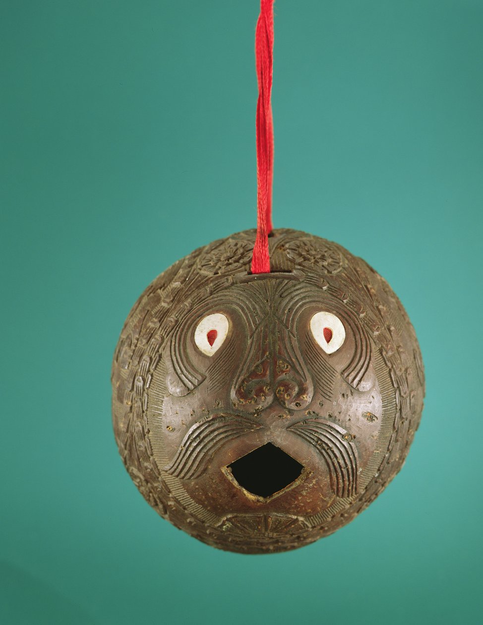 Banque sculptée, fin du 19e siècle (noix de coco) - Mexican School