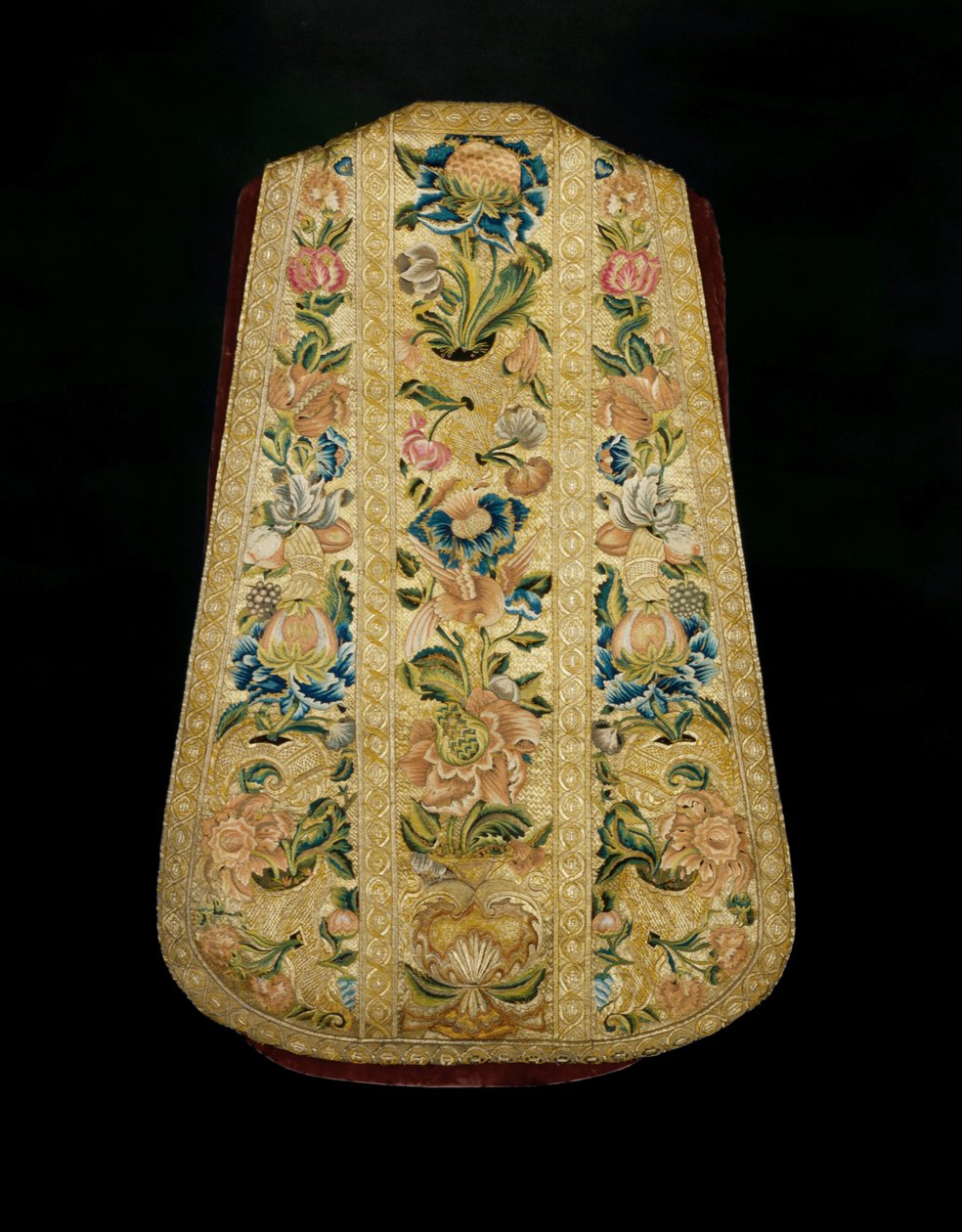 Chasuble de prêtre c.1730 (textile) - Mexican School