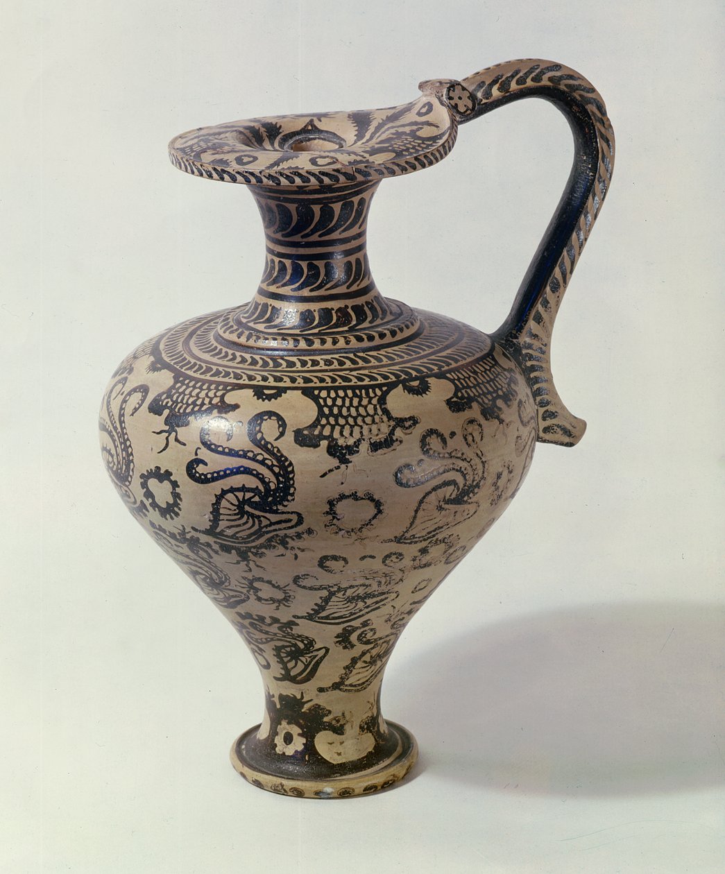 Oenochoé avec une décoration marine - Minoan