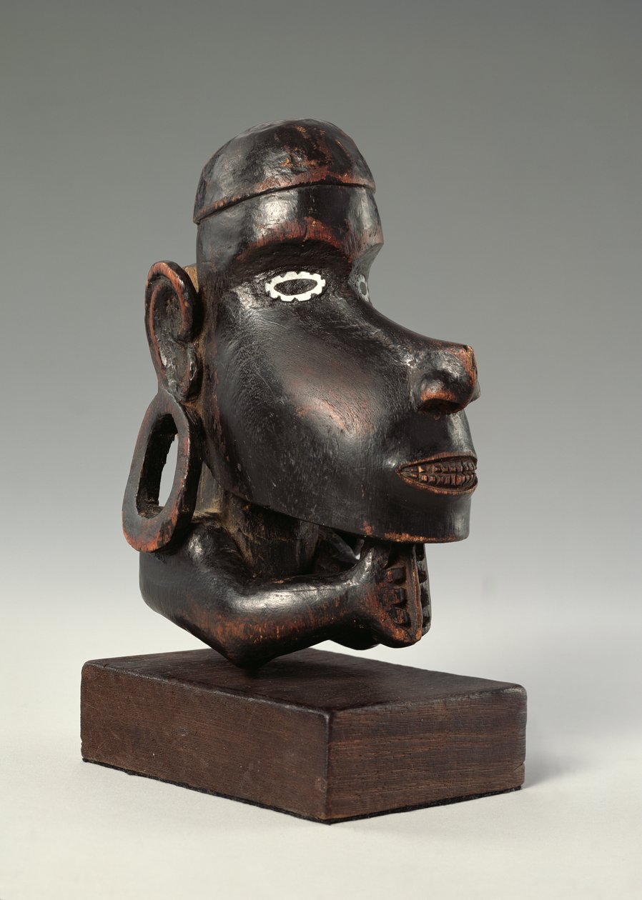 Figures de proue de canoë (nguzu nguzu) des îles Salomon - Oceanic