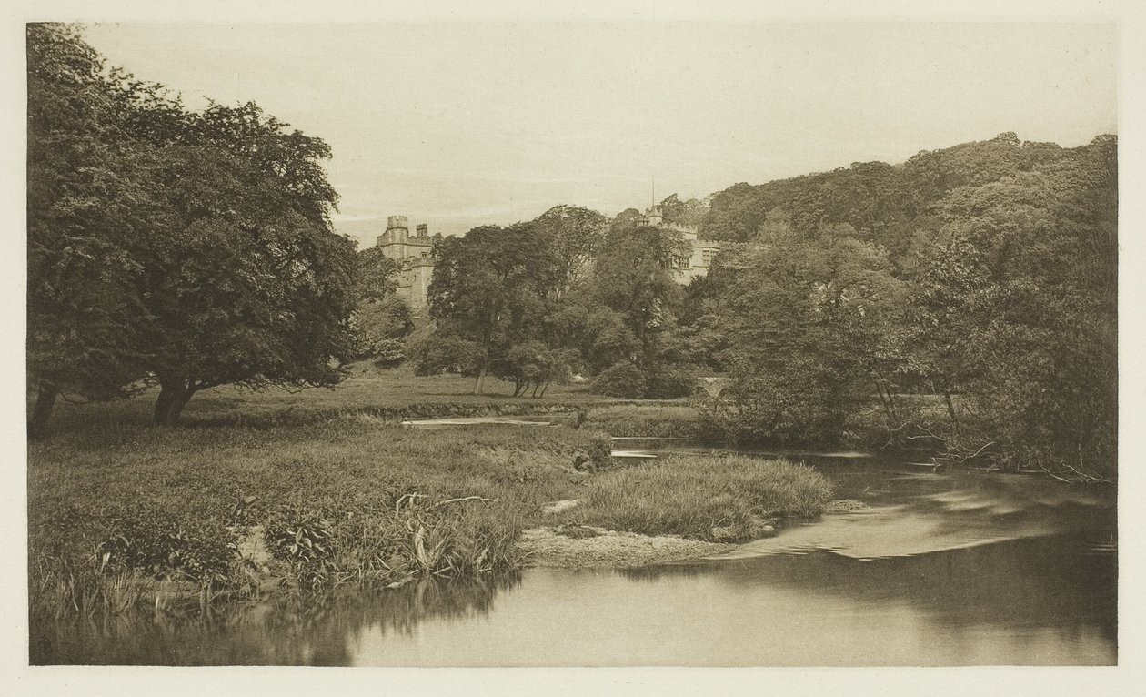 Haddon Hall, depuis les prairies - Peter Henry Emerson