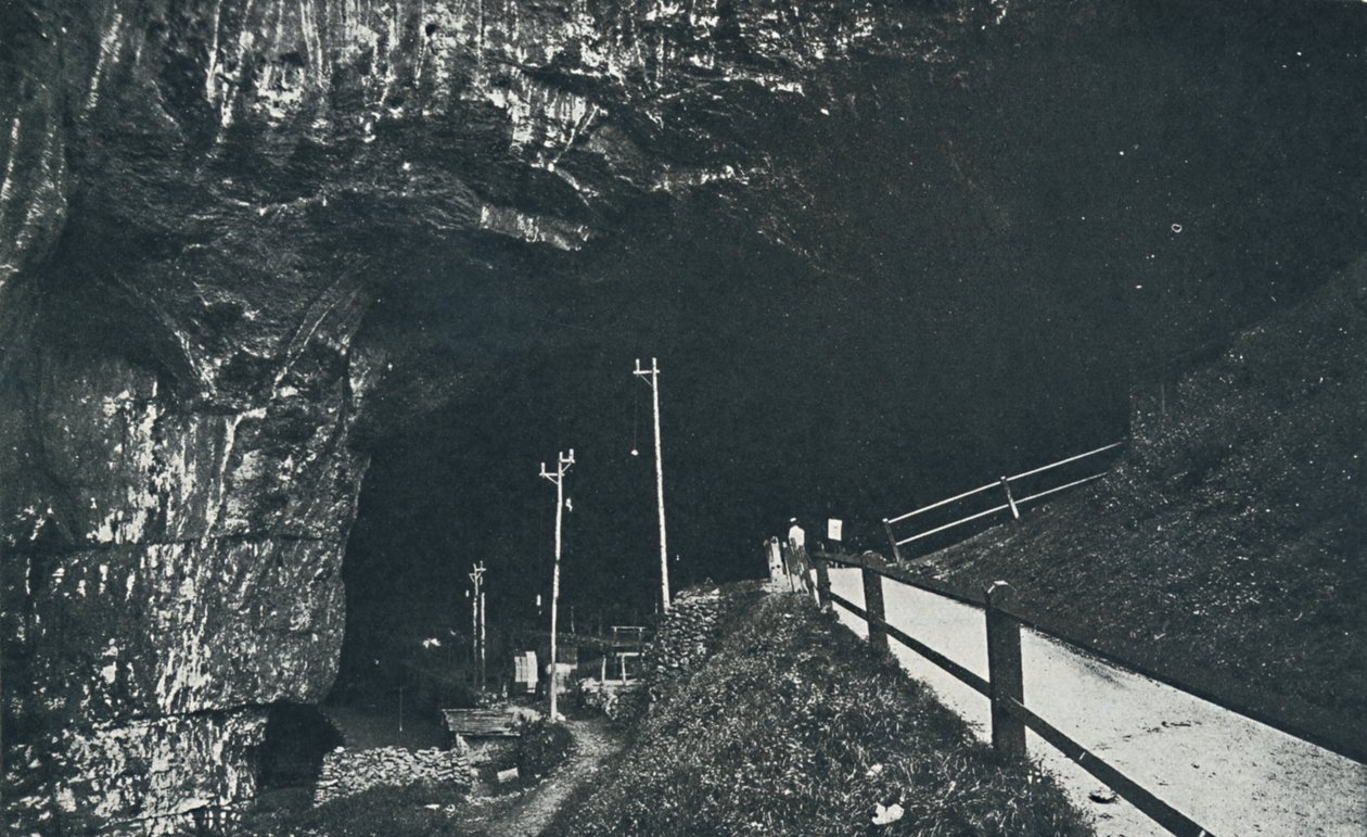 Peak Cavern, 1910 - Photochrom Co Ltd of London