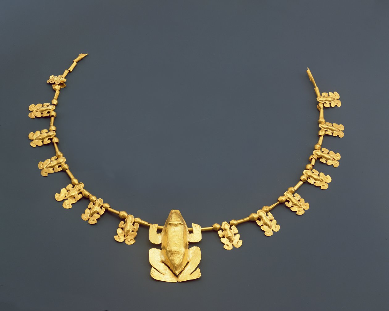Collier Quimbaya avec grenouilles, de Colombie - Pre Columbian