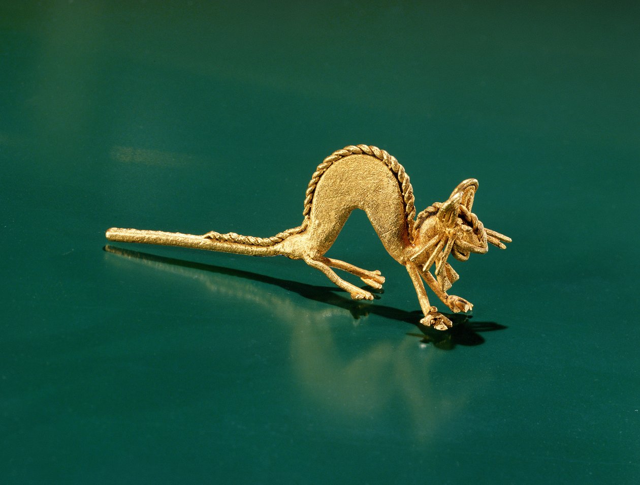 Un dragon Muisca (tumbaga) - Pre Columbian