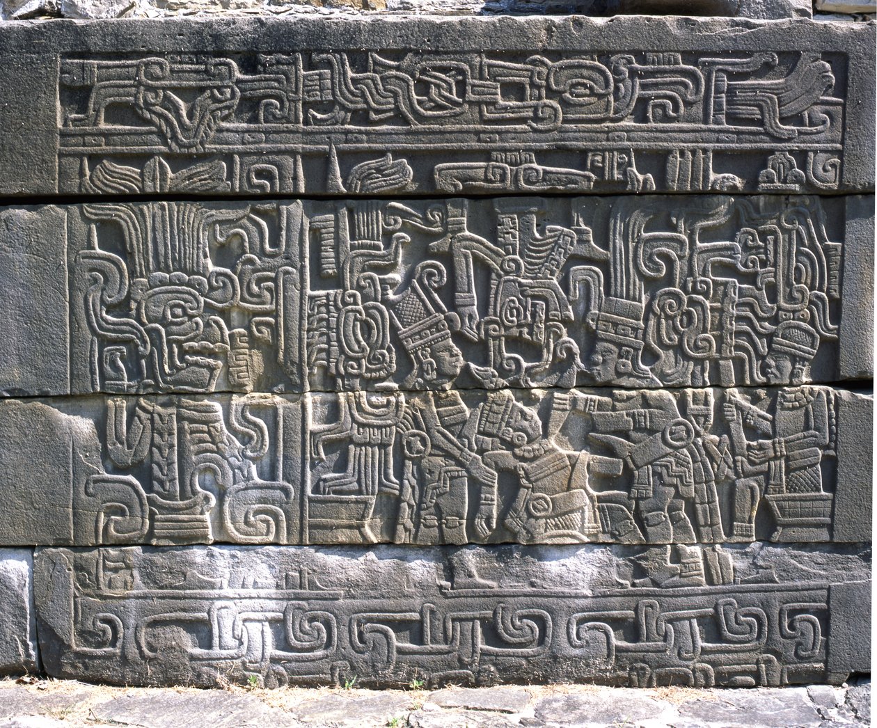 Relief nord-est, mur nord, cour sud, période classique tardive - Pre Columbian