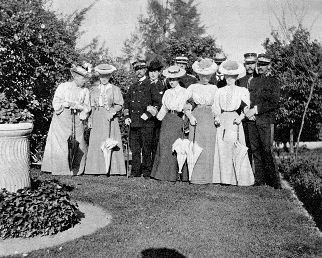 Groupe Familial à Athènes - Queen Alexandra