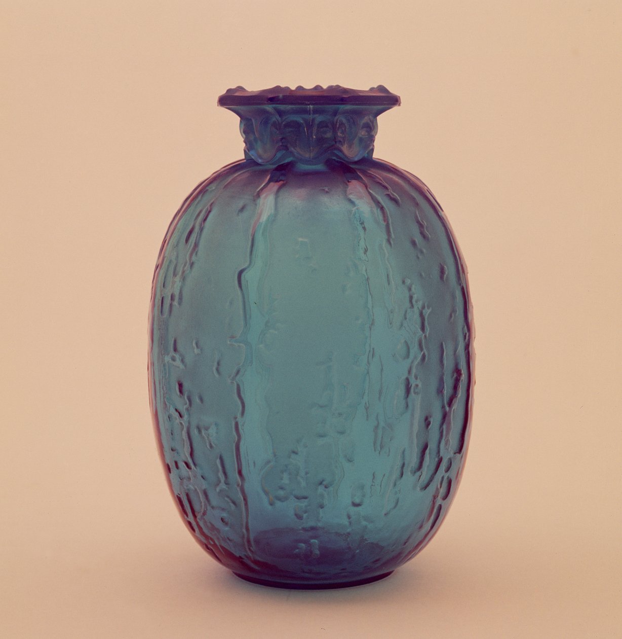 Vase couvert avec finition satinée, c.1902 - Rene Jules Lalique