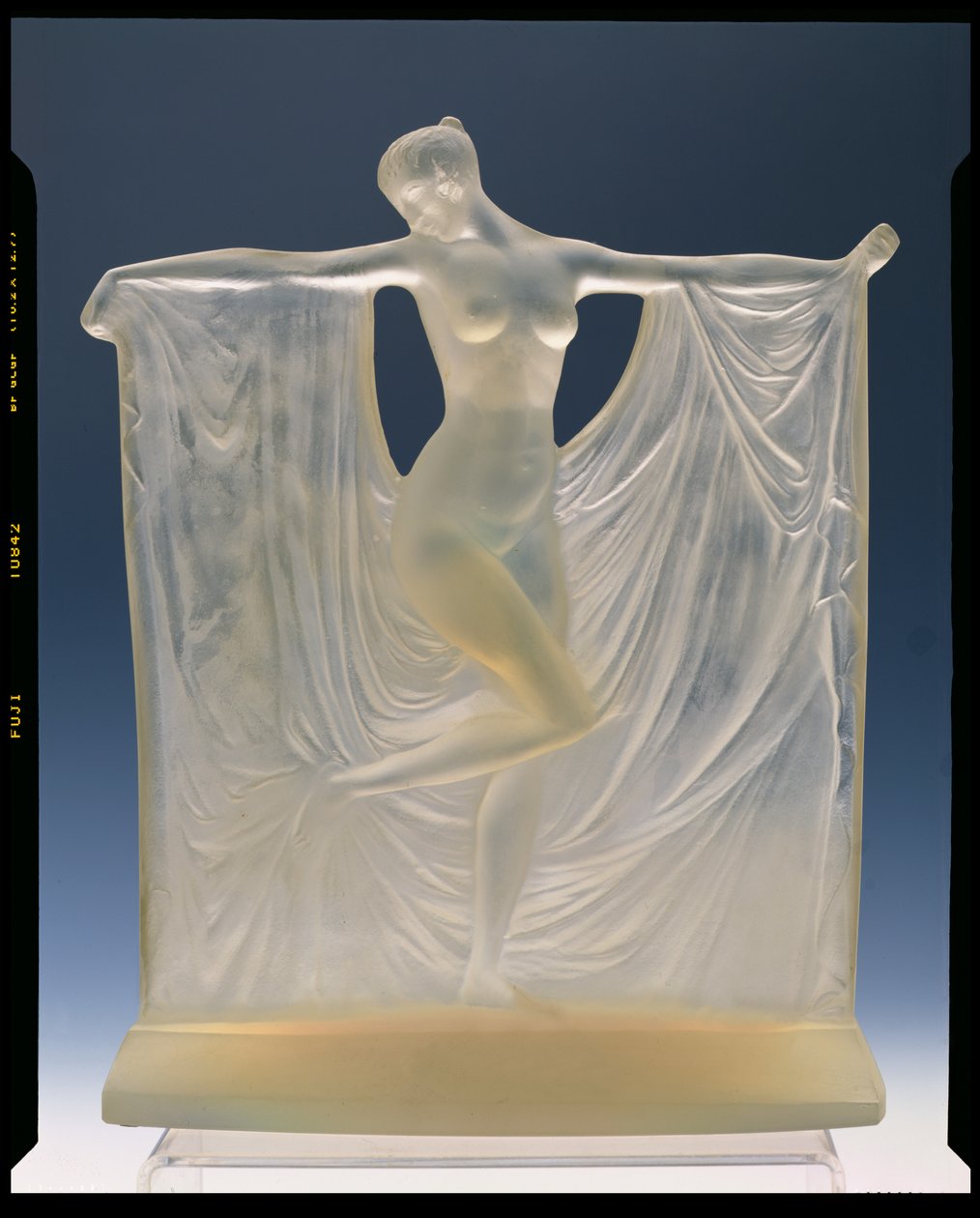 Suzanne au Bain, statuette en verre opalescent - Rene Jules Lalique