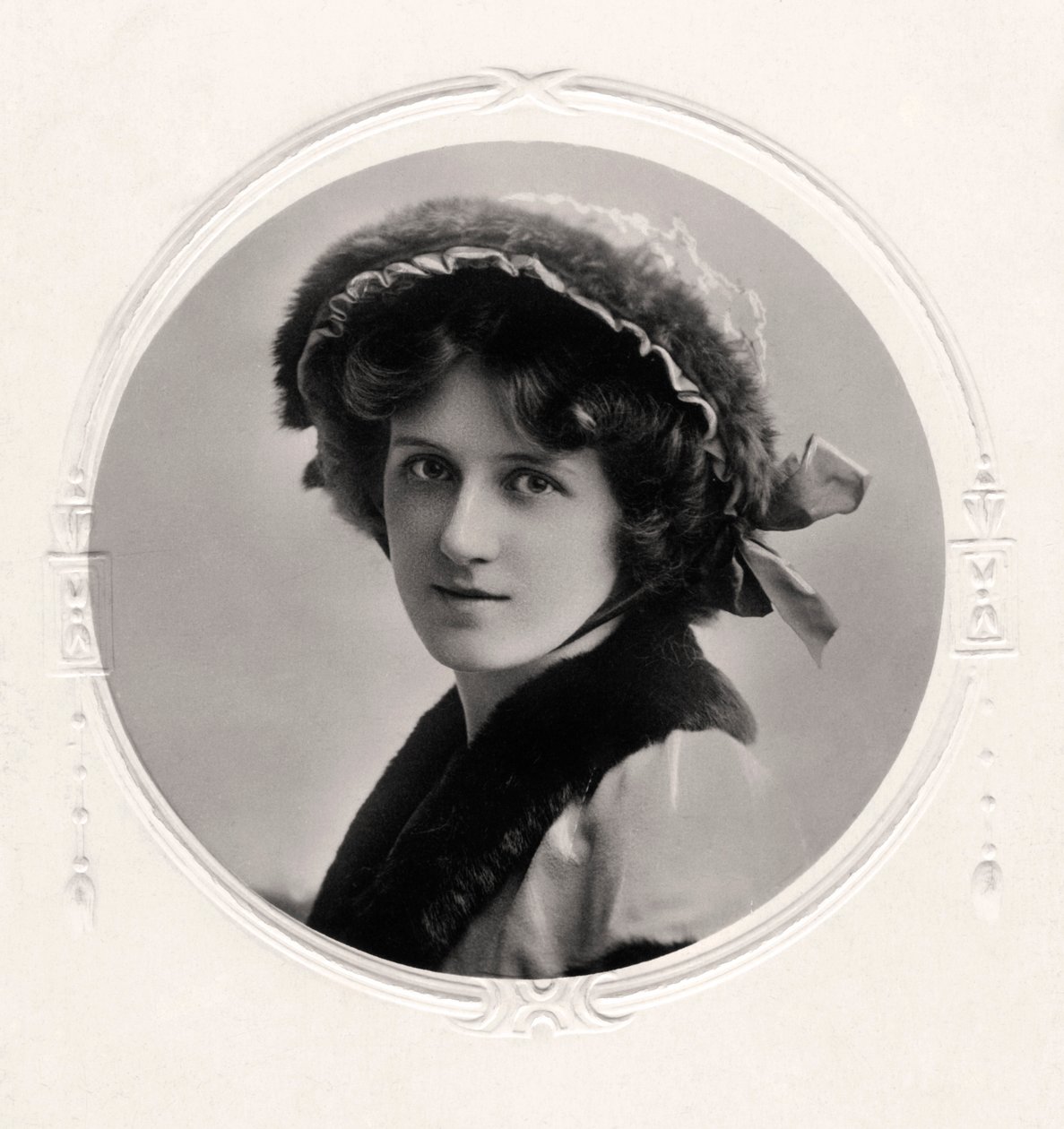 Nina Sevening, actrice britannique, début XXe siècle - Rita Martin